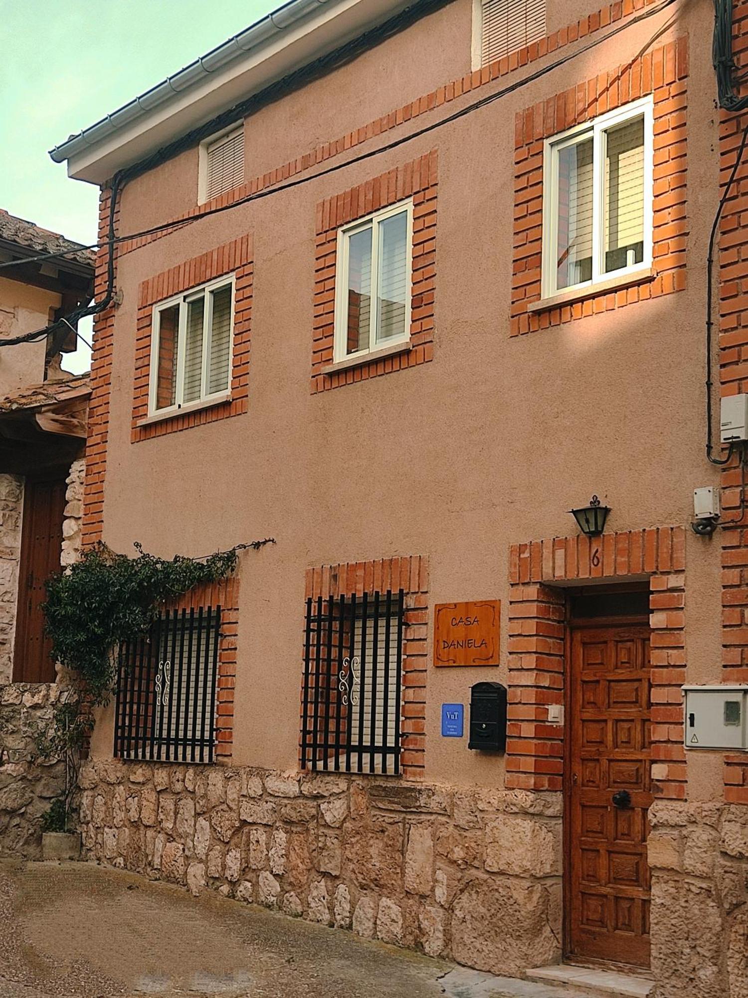 הוילה Fuentiduena Casa Daniela מראה חיצוני תמונה
